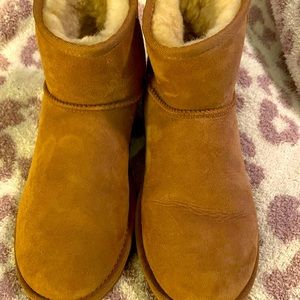 Short Ugg Boots worn less than a handful of times